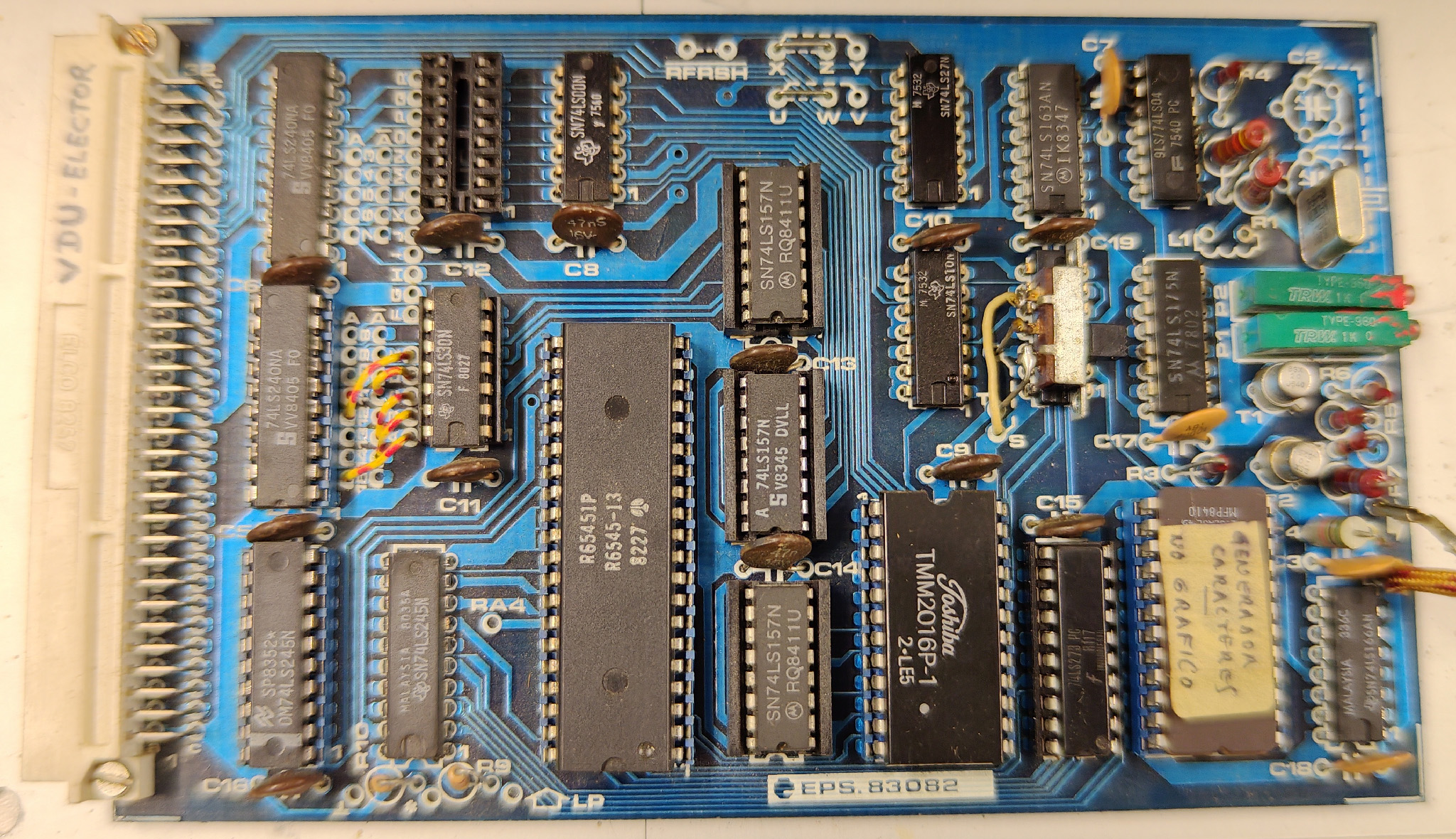 Placa controladora de vídeo con chip Rockwell R6545IP del Junior Computer